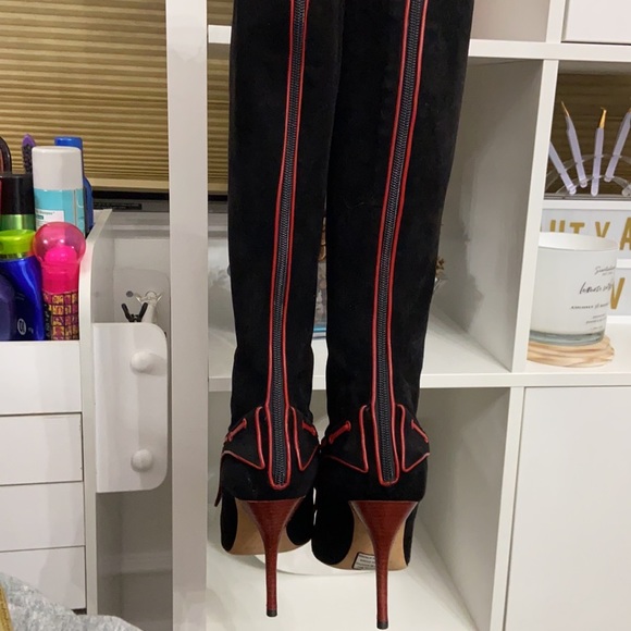 Manolo Blahnik boots - Picture 4 of 11